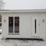 Bastustuga med litet omklädningsrum