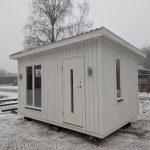 Bastustuga med litet omklädningsrum